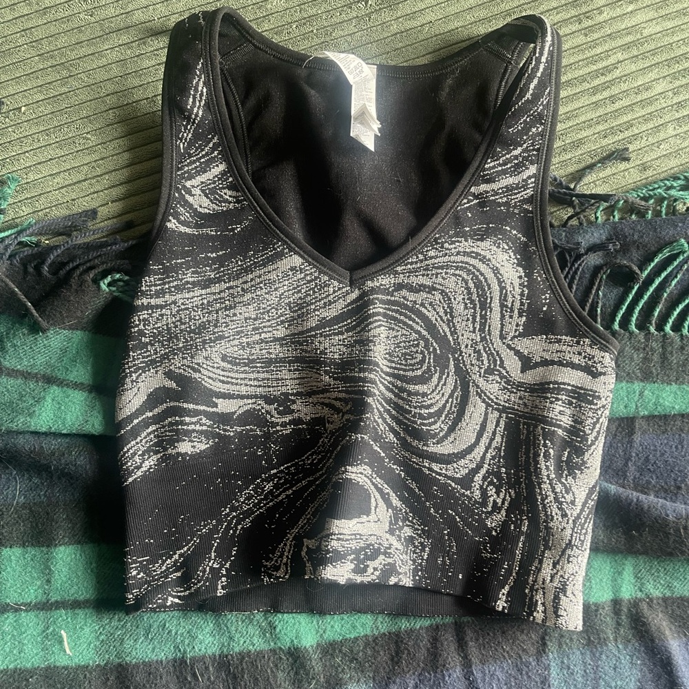 Athleta top